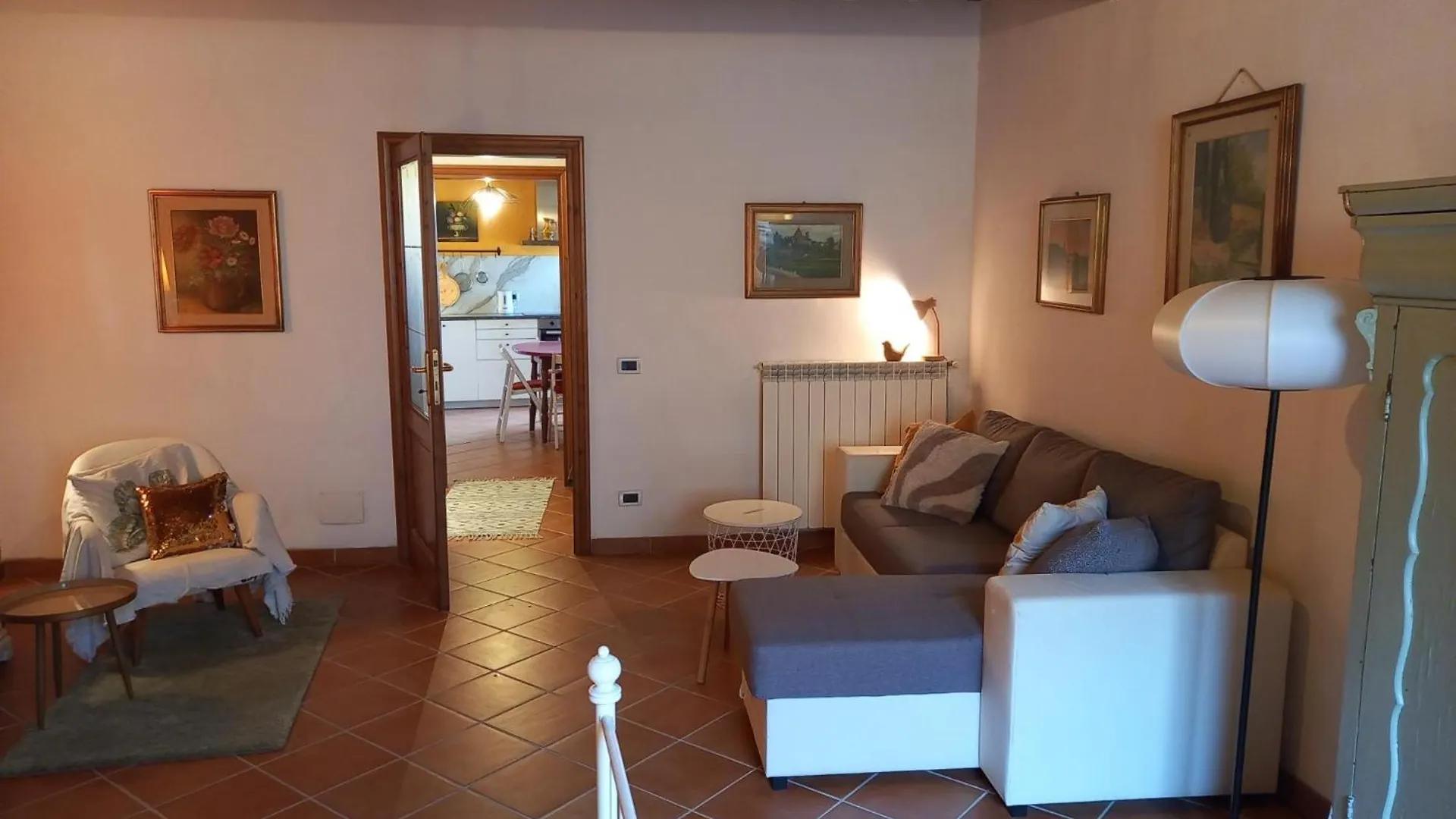 La Lucciola Villa Lari Italien